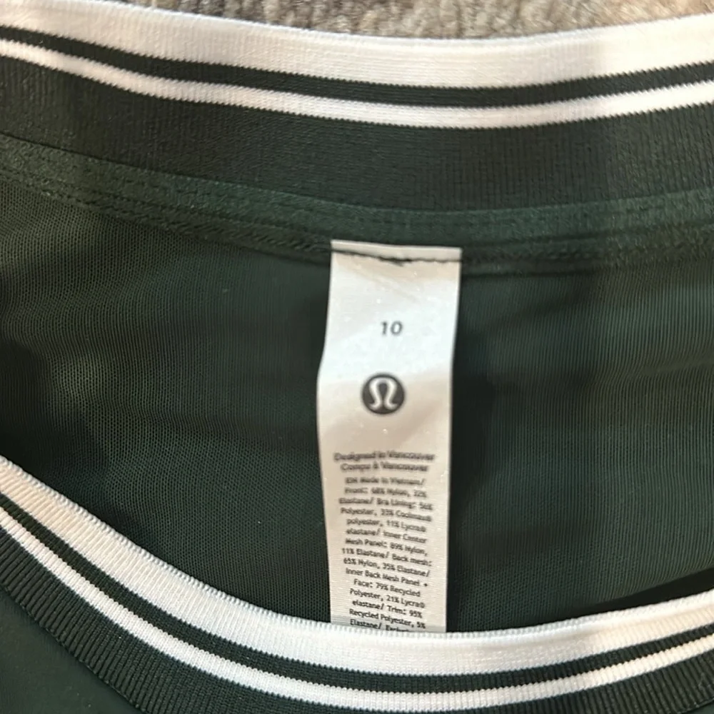 LULULEMON Varsity Scoop-Neck Cropped Tennis Tank Top Medium Support, B/C NWT - Picture 10 of 14